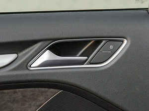 20152.0TFSI Limousine g