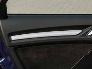 20152.0TFSI Limousine g