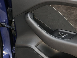 20152.0TFSI Limousine g