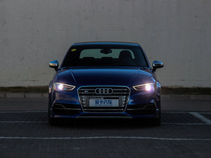 20152.0TFSI Limousine ^