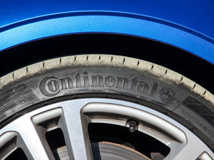 20152.0TFSI Limousine ݆̥Ʒ