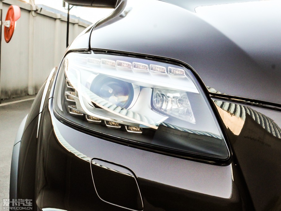 2014?yun)WQ7 35 TFSI ԽҰ