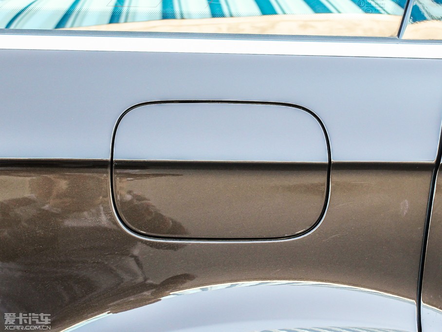 2014?yun)WQ7 35 TFSI ԽҰ