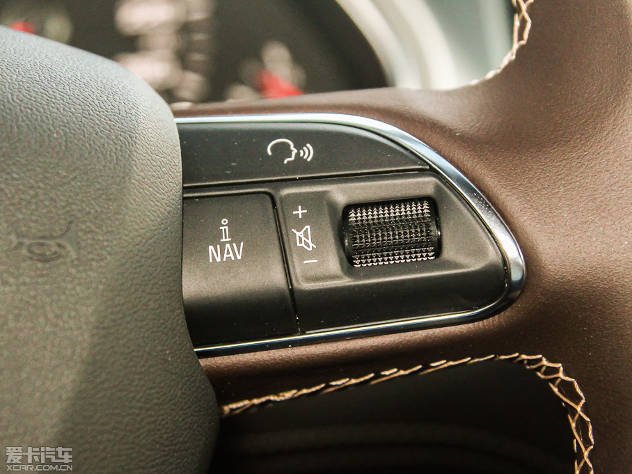 2014?yun)WQ7 35 TFSI ԽҰ