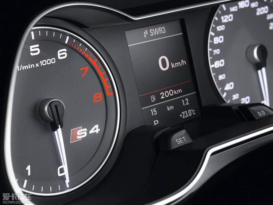 2013��?yu��n)W��S4 Avant 3.0TFSI