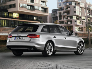 2013��Avant 3.0TFSI ���w���^