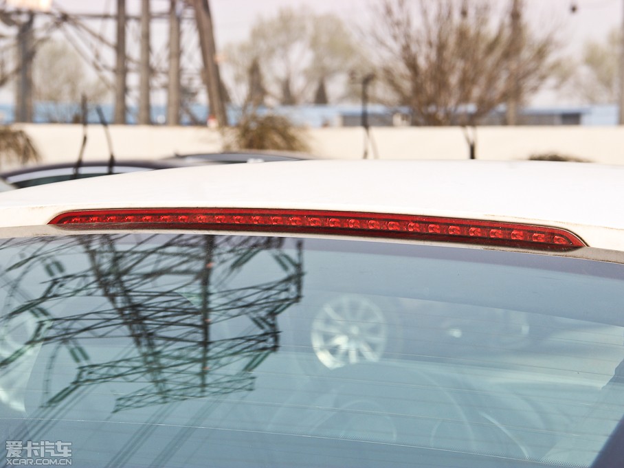 2014?yun)WR8 V8 Coupe