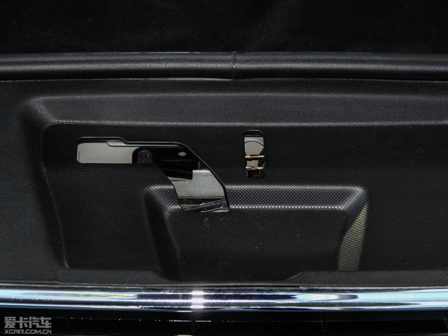 2014?yun)WR8 V8 spyder