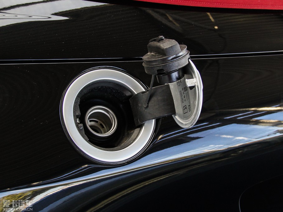 2014?yun)WR8 V8 spyder