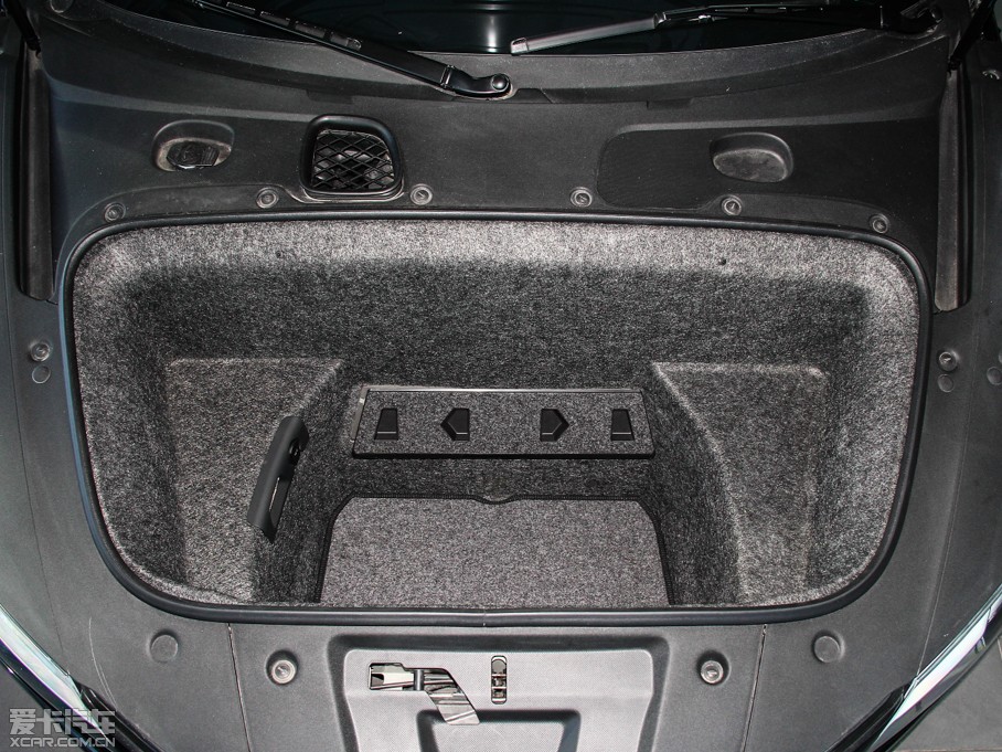 2014?yun)WR8 V8 spyder