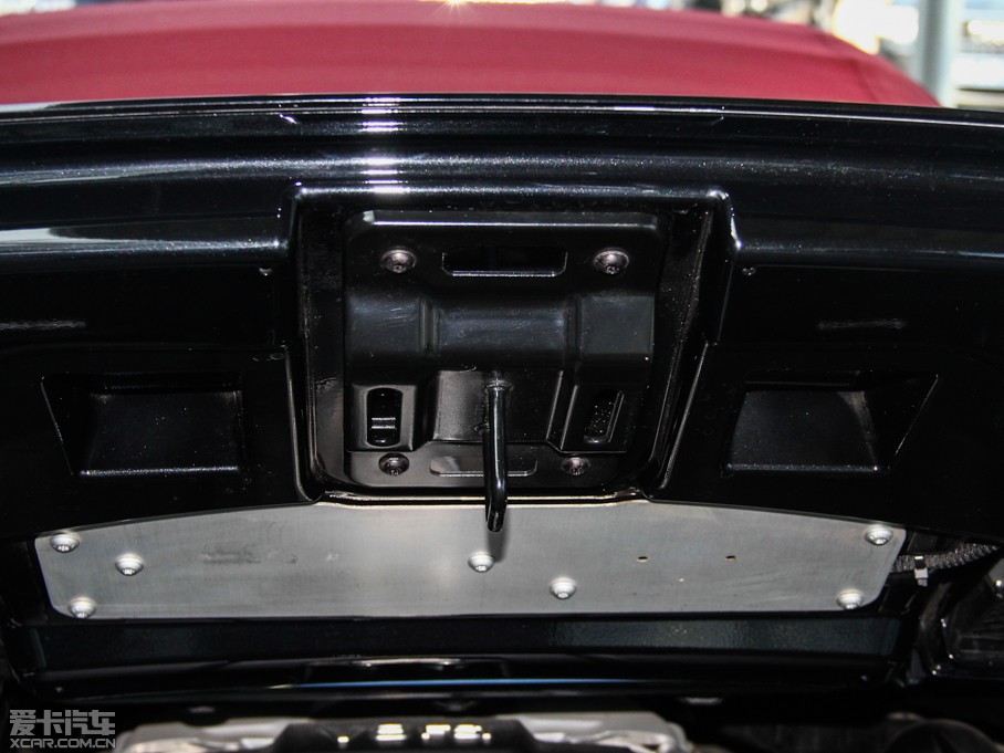 2014?yun)WR8 V8 spyder