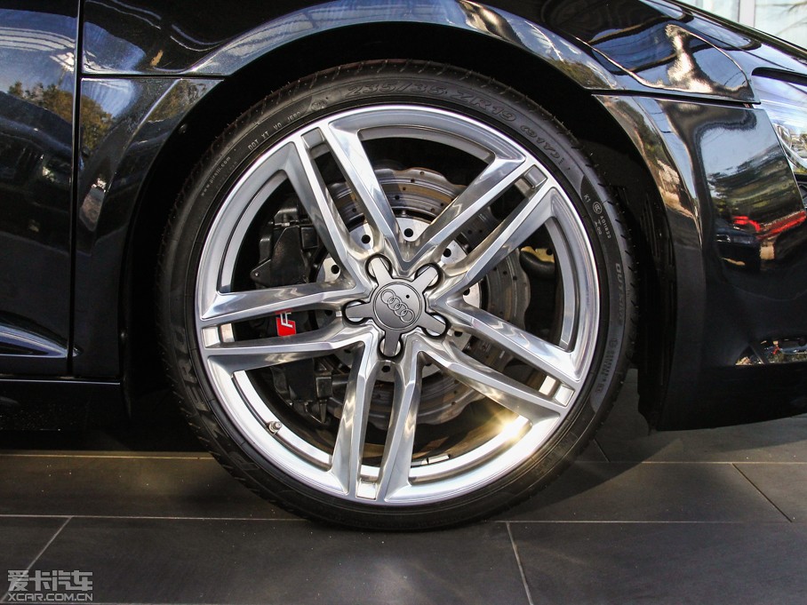 2014?yun)WR8 V8 spyder