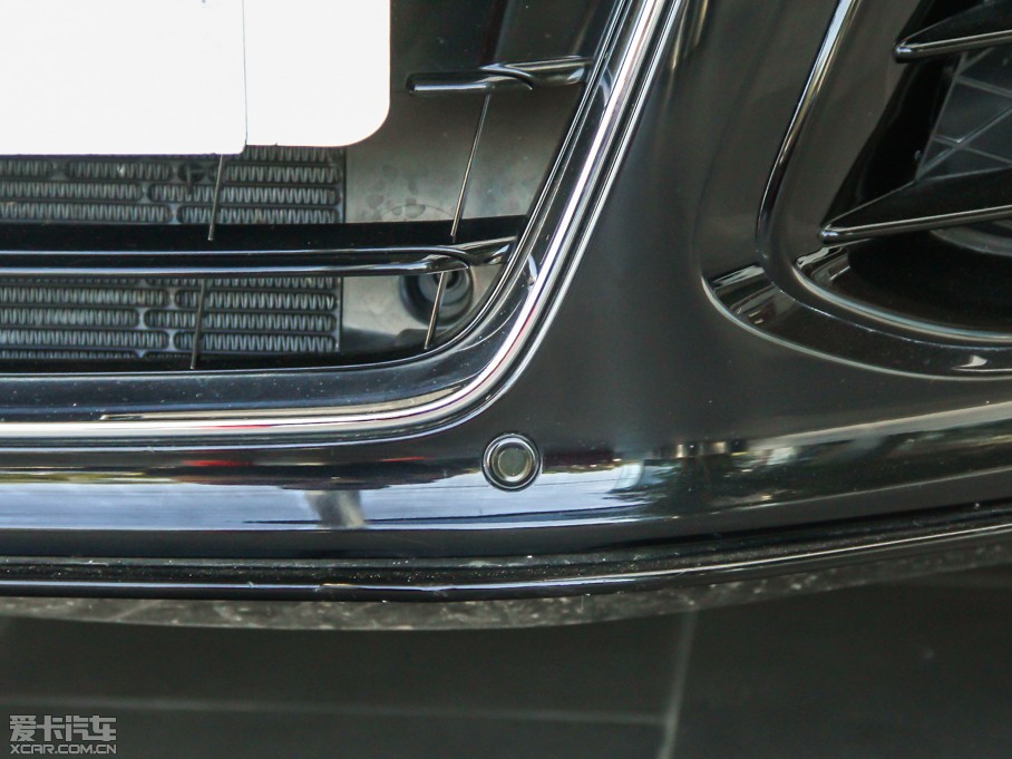 2014?yun)WR8 V8 spyder