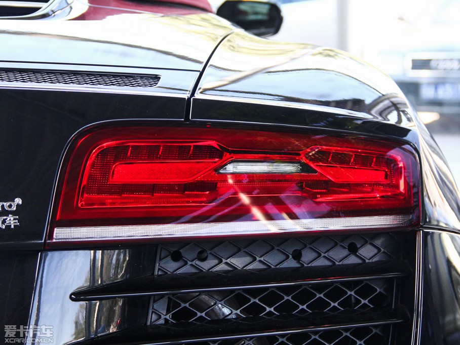 2014?yun)WR8 V8 spyder