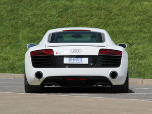2014款V10 Coupe 正后	