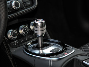 2014款V10 Coupe 换挡杆