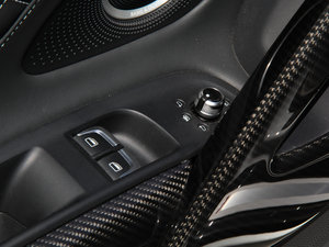 2014款V10 Coupe 主驾车窗控制区	