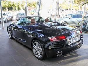 2014款V8 spyder 左后45度