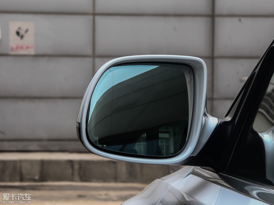 2013?yun)WQ5 hybrid 40TFSI hybrid quattro