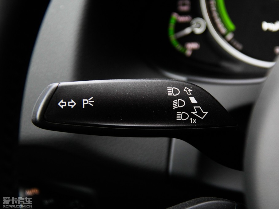 2013?yun)WQ5 hybrid 40TFSI hybrid quattro