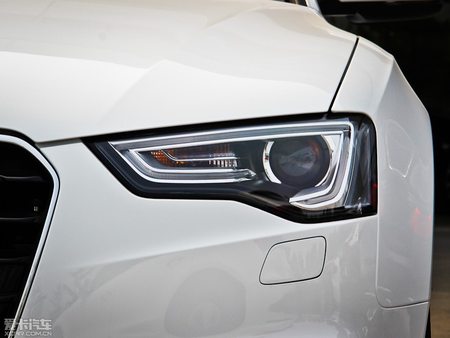 2013WA5 Coupe 40TFSI