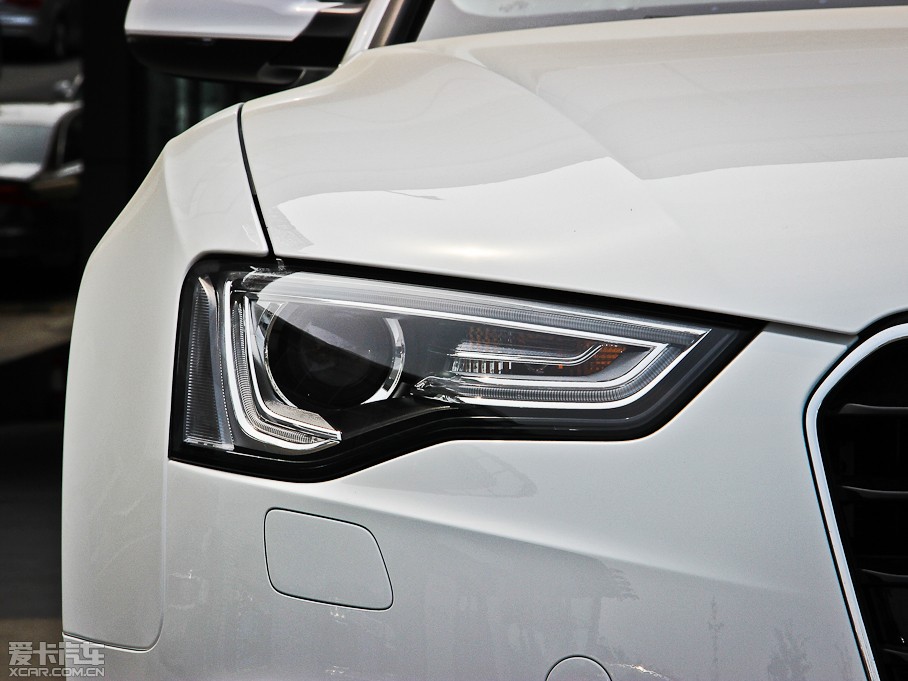 2013WA5 Coupe 40TFSI