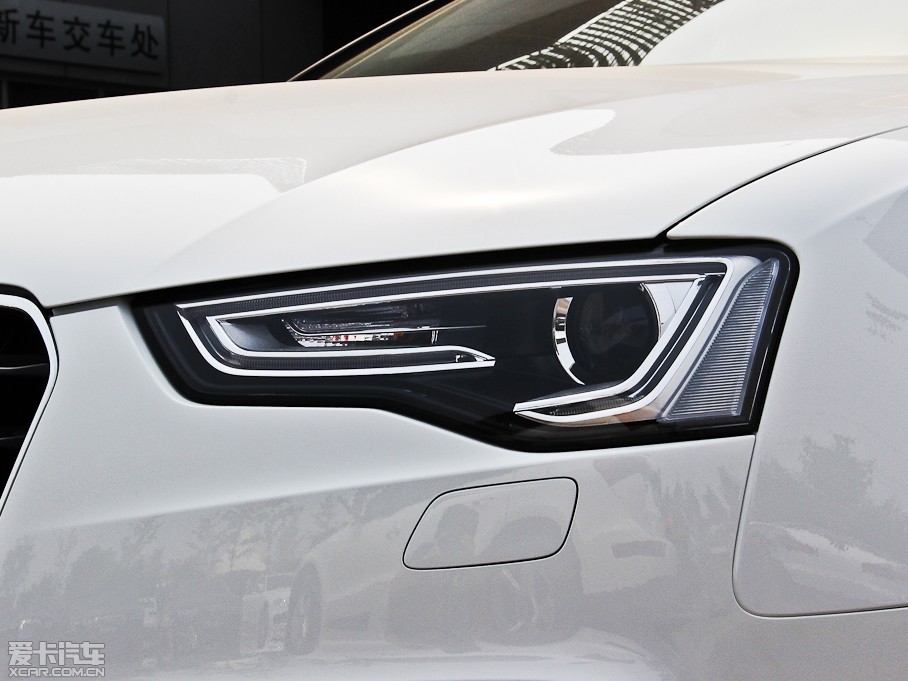 2013WA5 Coupe 40TFSI