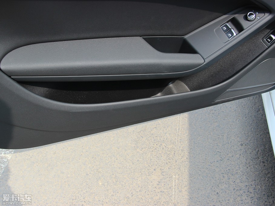 2013?yun)WA5 Coupe 40TFSI