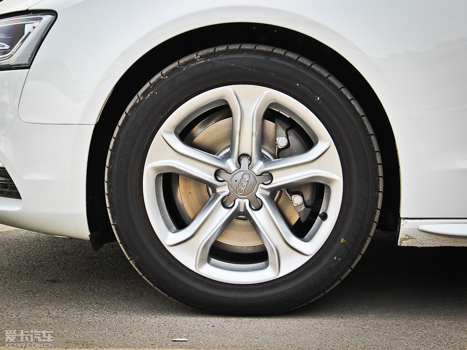 2013WA5 Coupe 40TFSI