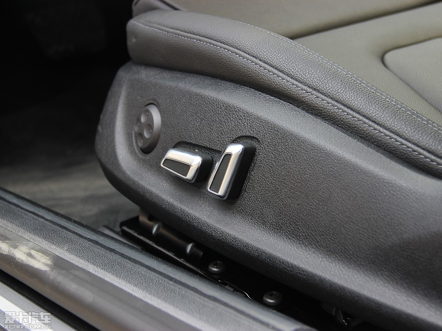 2013?yun)WA5 Coupe 40TFSI