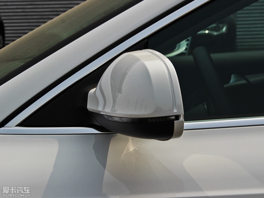 2013WA5 Coupe 40TFSI