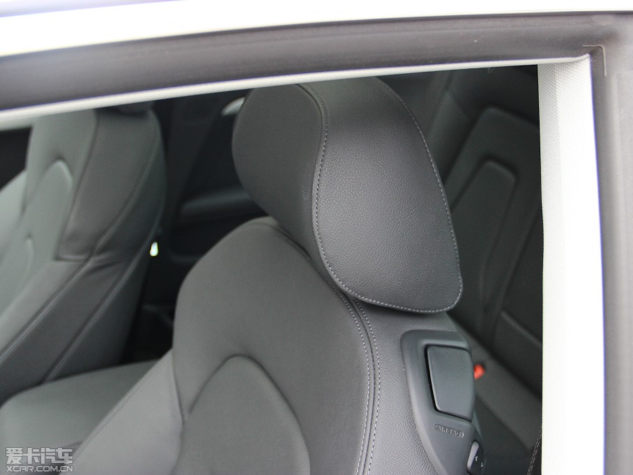 2013WA5 Coupe 40TFSI