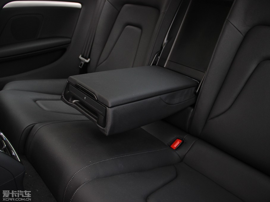 2013WA5 Coupe 40TFSI