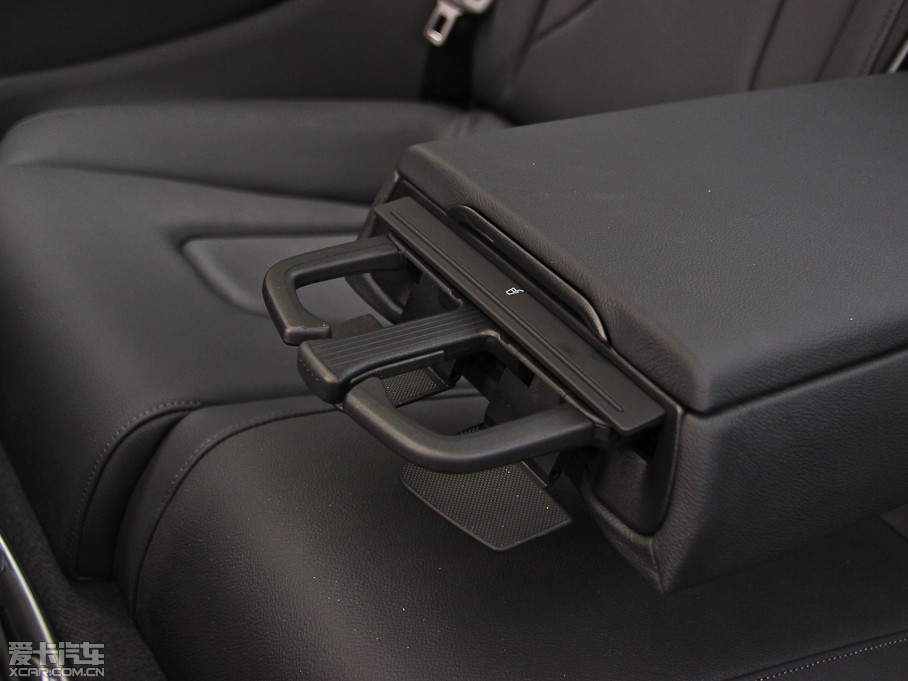 2013WA5 Coupe 40TFSI