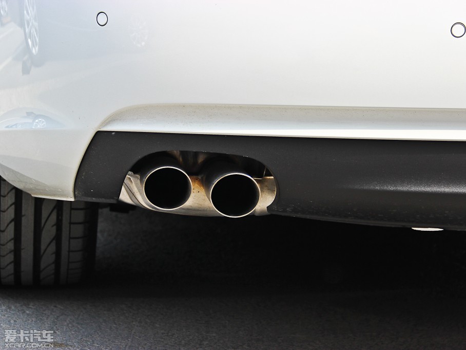 2013?yun)WA5 Coupe 40TFSI