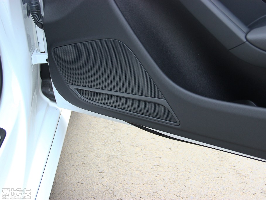 2013?yun)WA5 Coupe 40TFSI