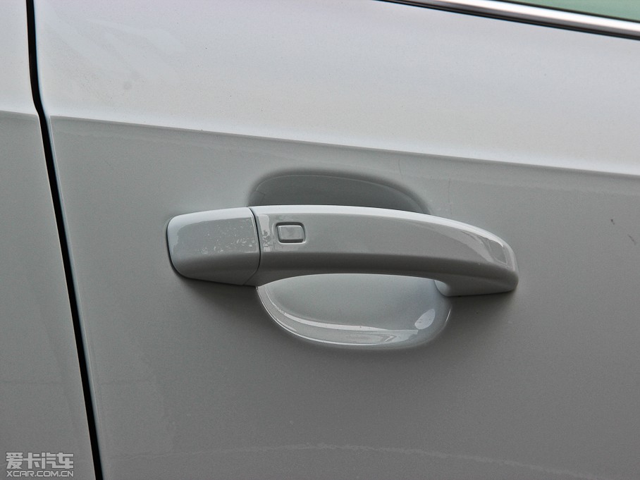 2013?yun)WA5 Coupe 40TFSI