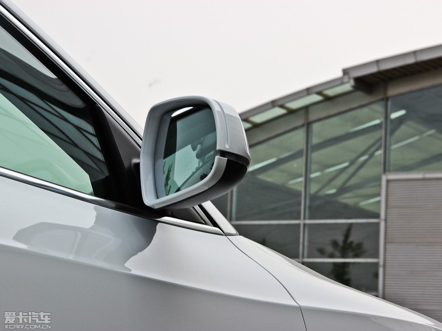 2013WA5 Coupe 40TFSI