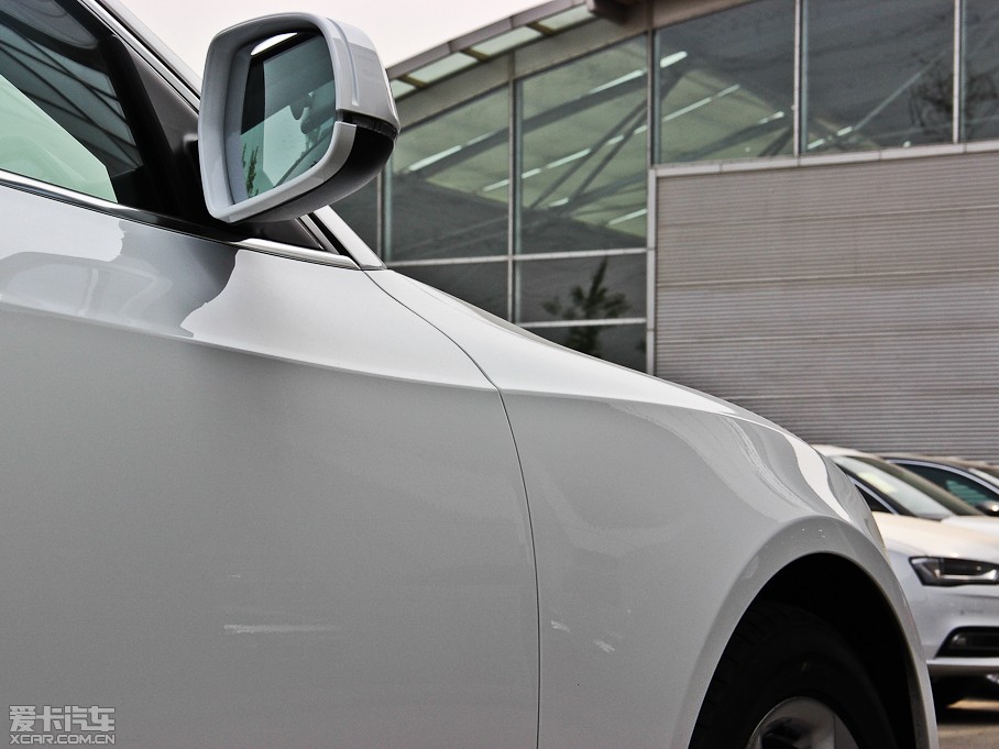 2013WA5 Coupe 40TFSI