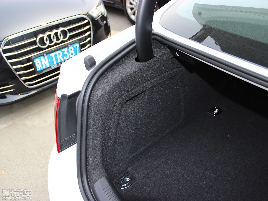 2013WA5 Coupe 40TFSI