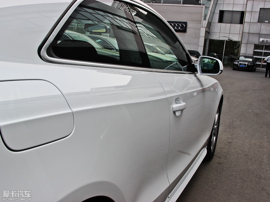 2013WA5 Coupe 40TFSI