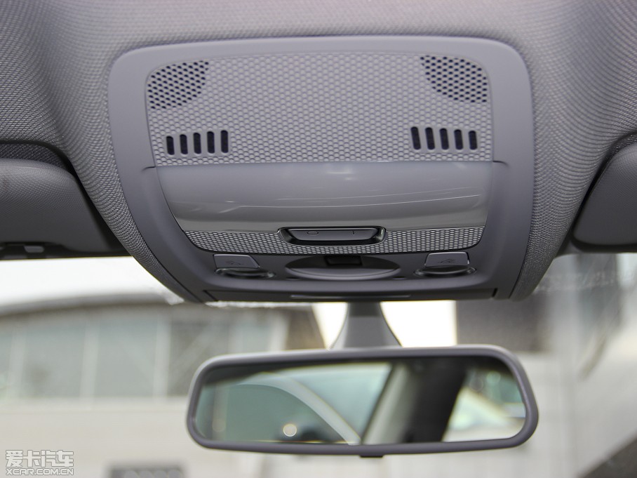 2013WA5 Coupe 40TFSI