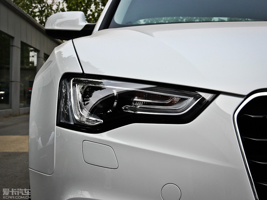 2013WA5 Coupe 40TFSI