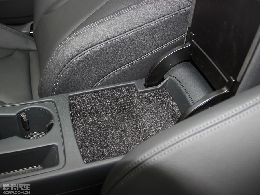 2013WA5 Coupe 40TFSI