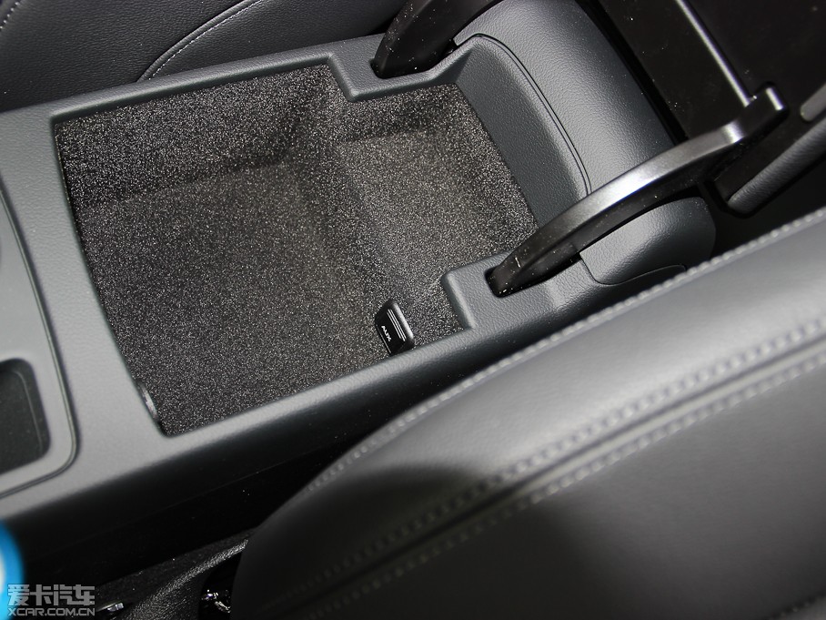 2013WA5 Coupe 40TFSI