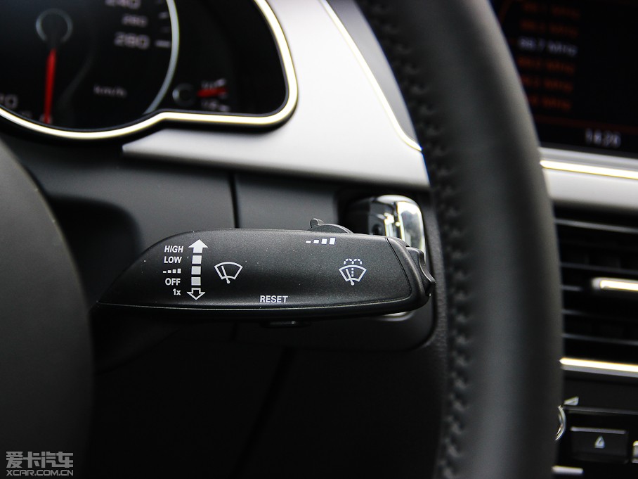 2013WA5 Coupe 40TFSI