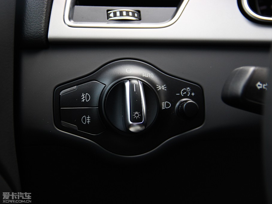 2013WA5 Coupe 40TFSI