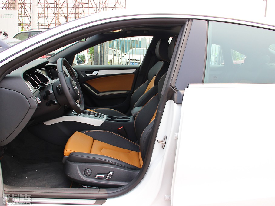 2013?yun)WA5 40TFSI L(fng)а