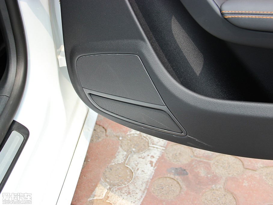 2013?yun)WA5 40TFSI L(fng)а