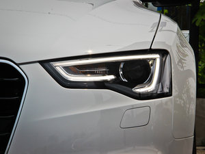 2013款40TFSI 风尚版 大灯